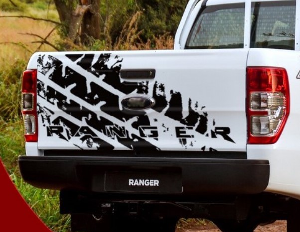 სტიკერი RANGER 2012-2020 საბარგულის კარზე, შავი პრიალა
