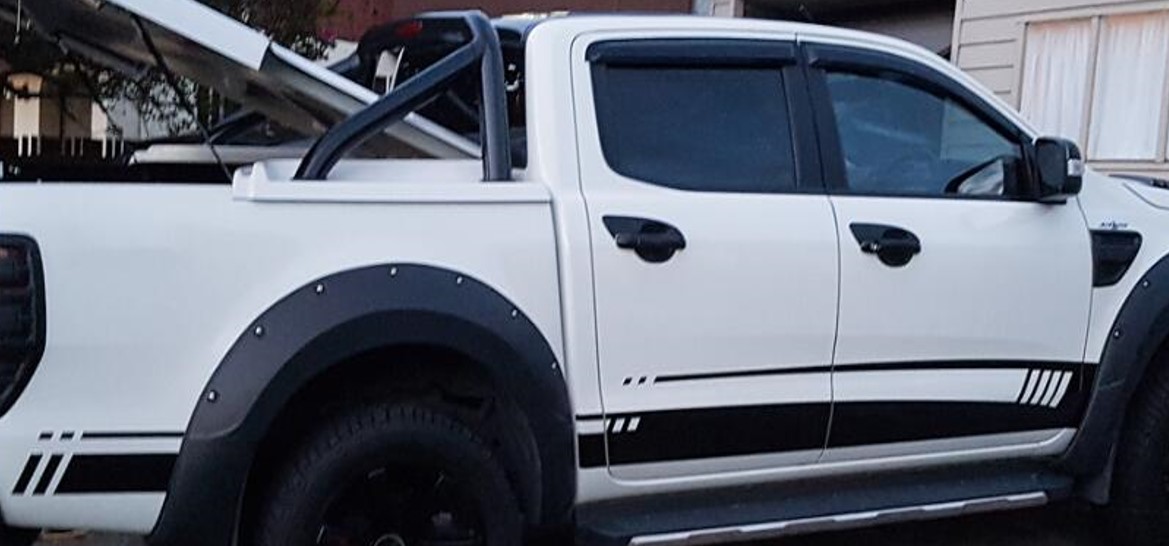 სტიკერი RANGER 2012-2020 კარის ქვედა ზოლზე (კომპლექტი-4ც) შავი პრიალა